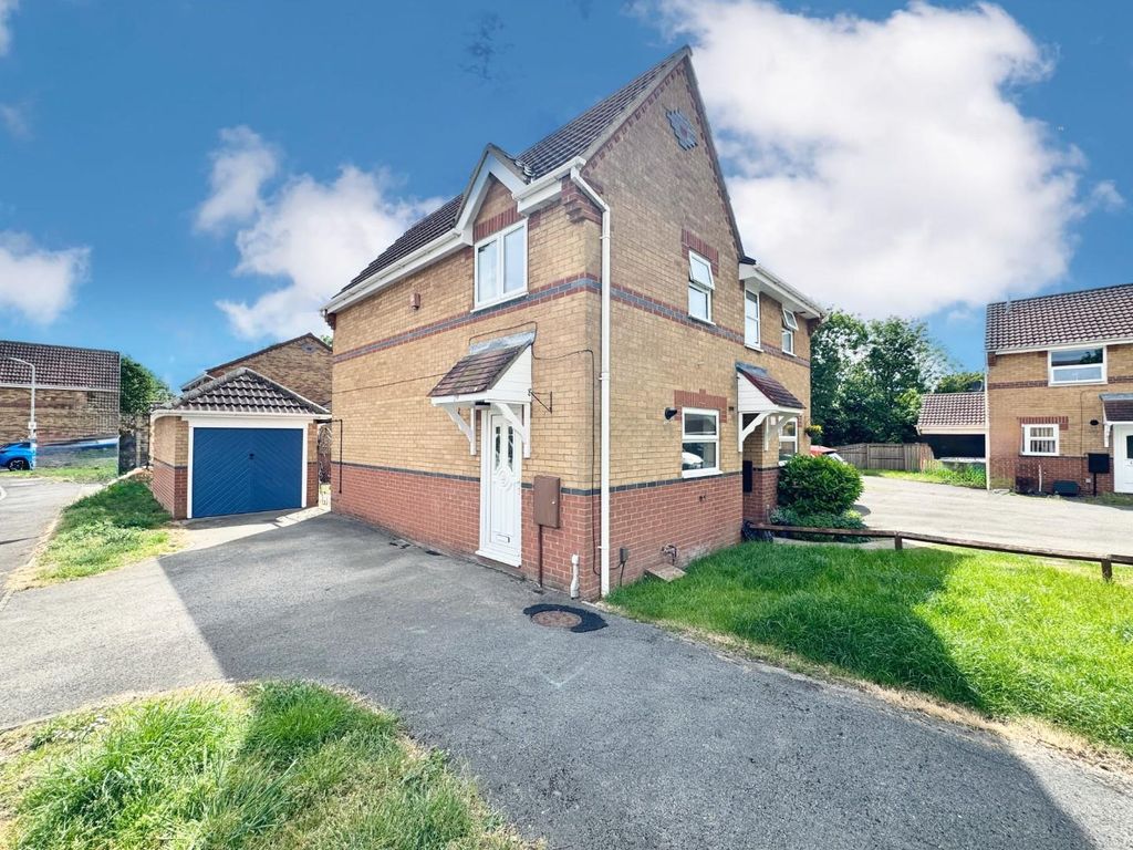 Property photo 1 of 12