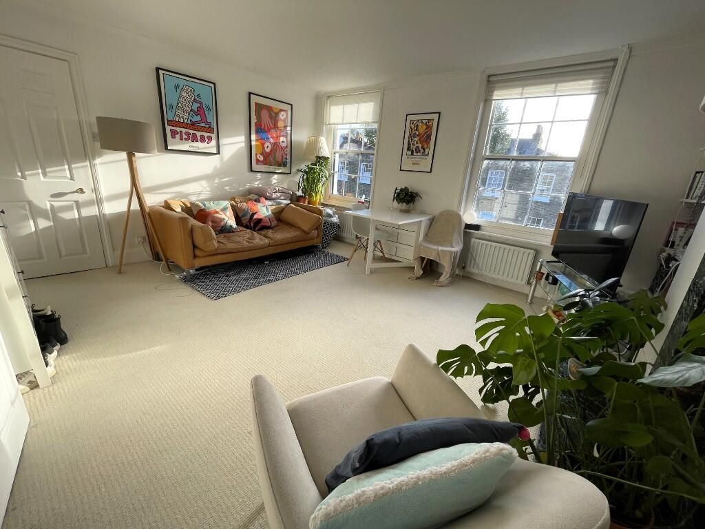 Property photo 2 of 11
