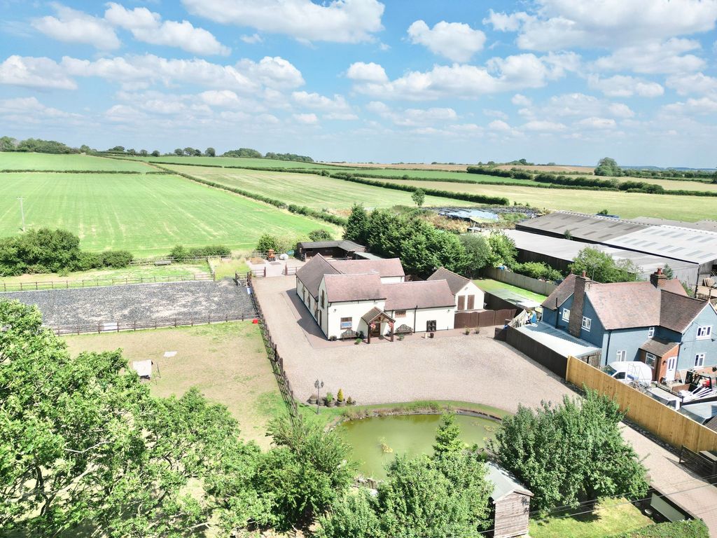 Property photo 1 of 33