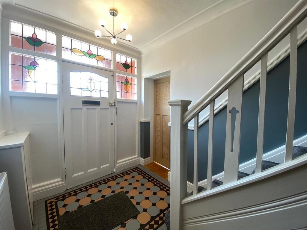 Property photo 2 of 24