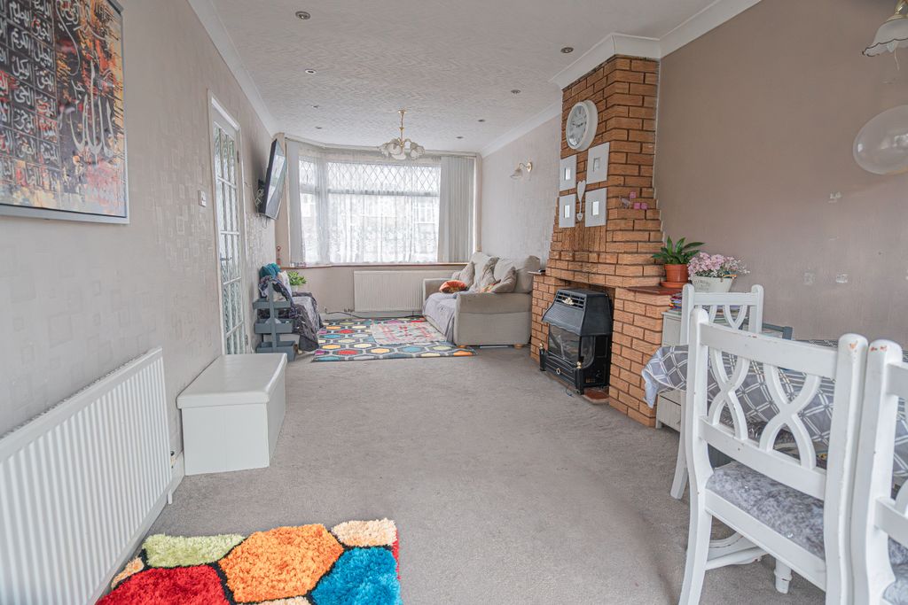 Property photo 3 of 9 20251111-Dsc0713320251111