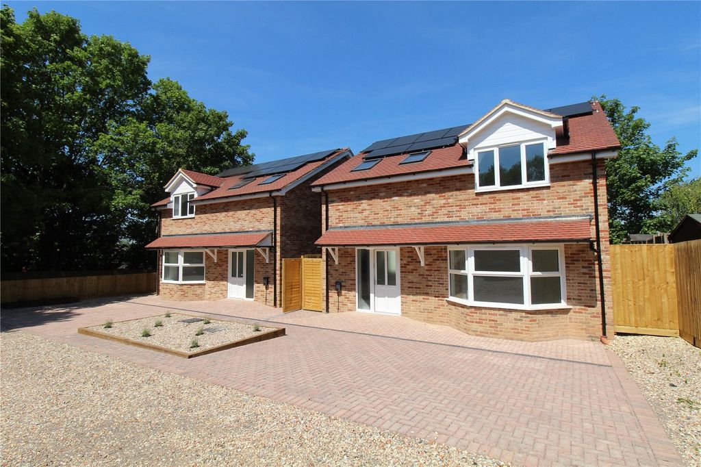 Property photo 1 of 12 Picture No. 18