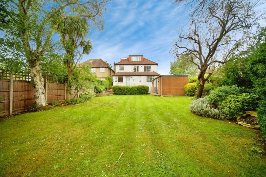 Property photo 2 of 16