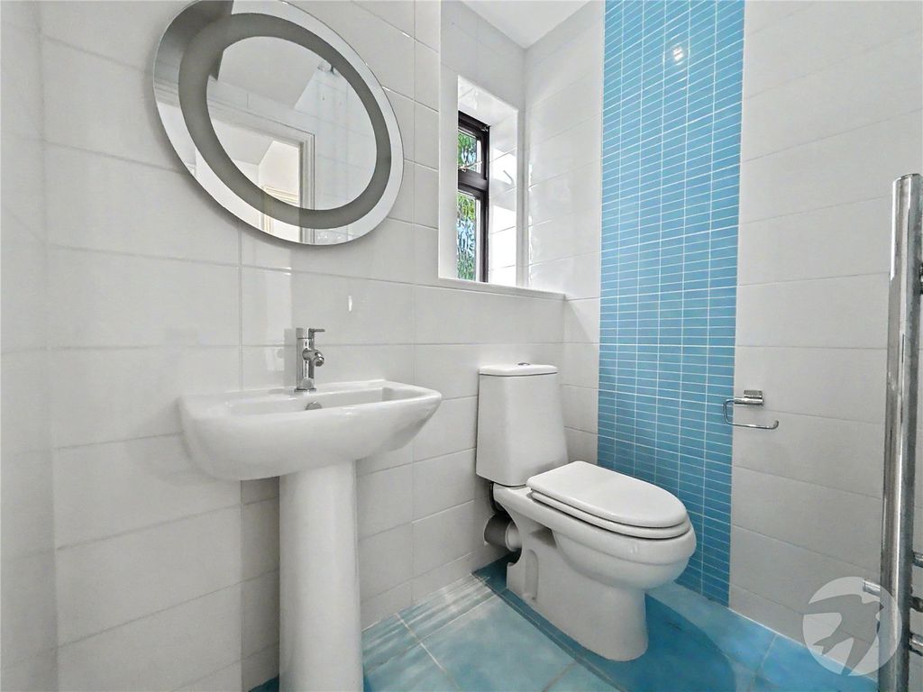 Property photo 2 of 38 Picture No. 01