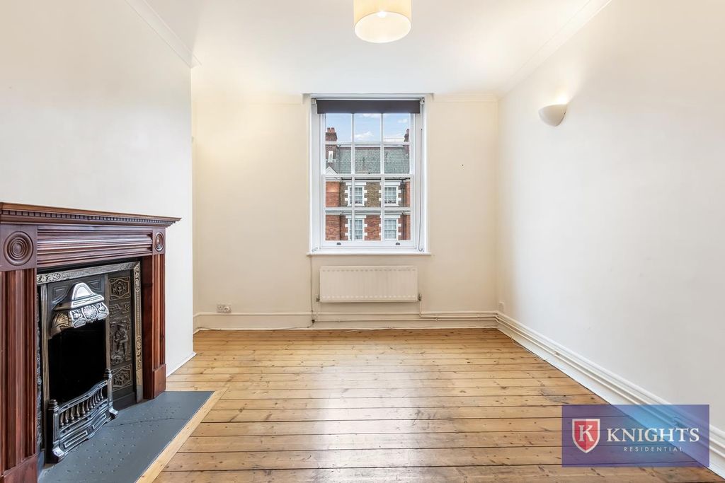 Property photo 3 of 21