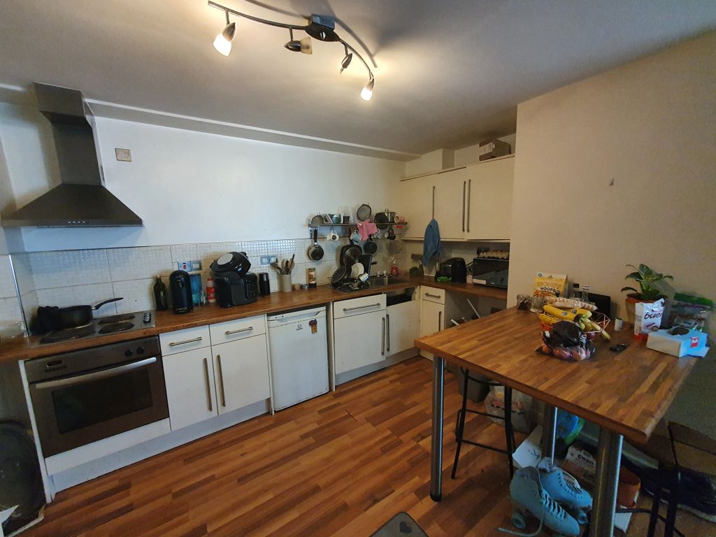 Property photo 2 of 4 Kitchen