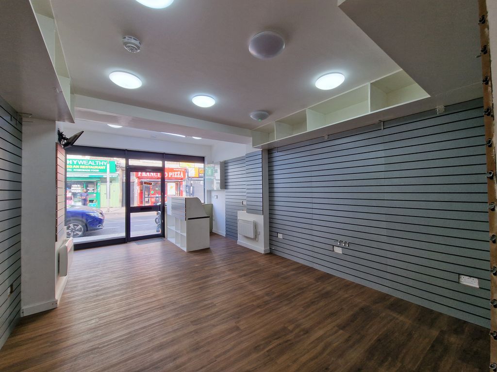 Property photo 3 of 6