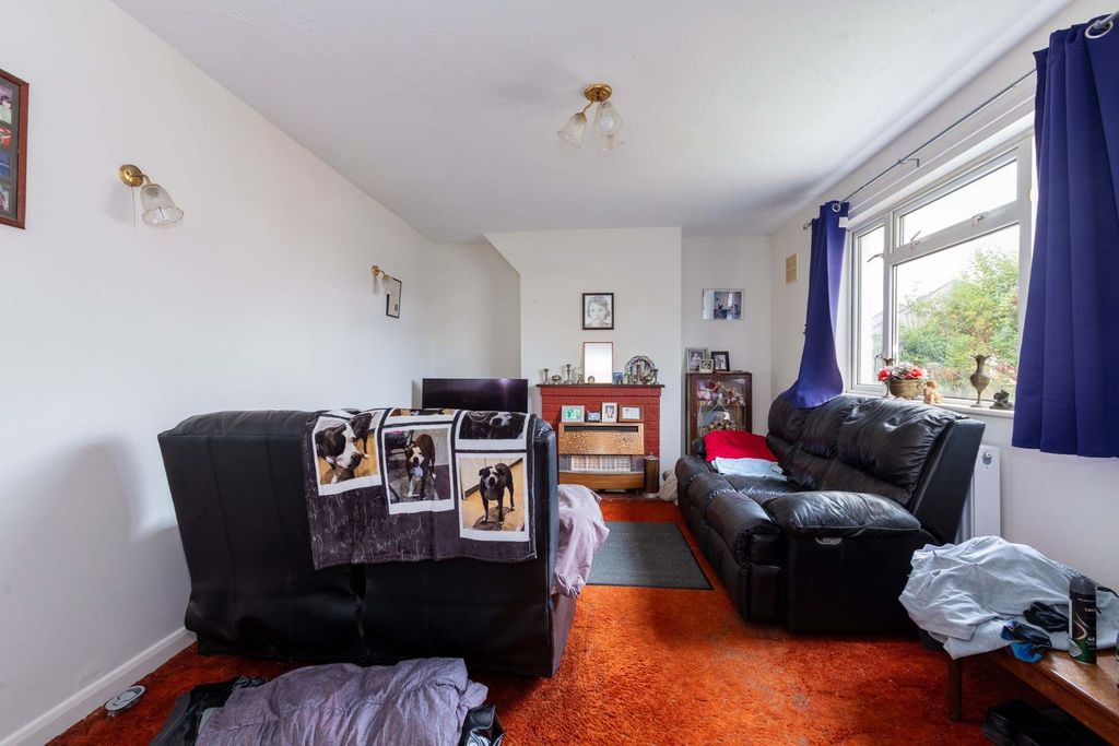 Property photo 3 of 13