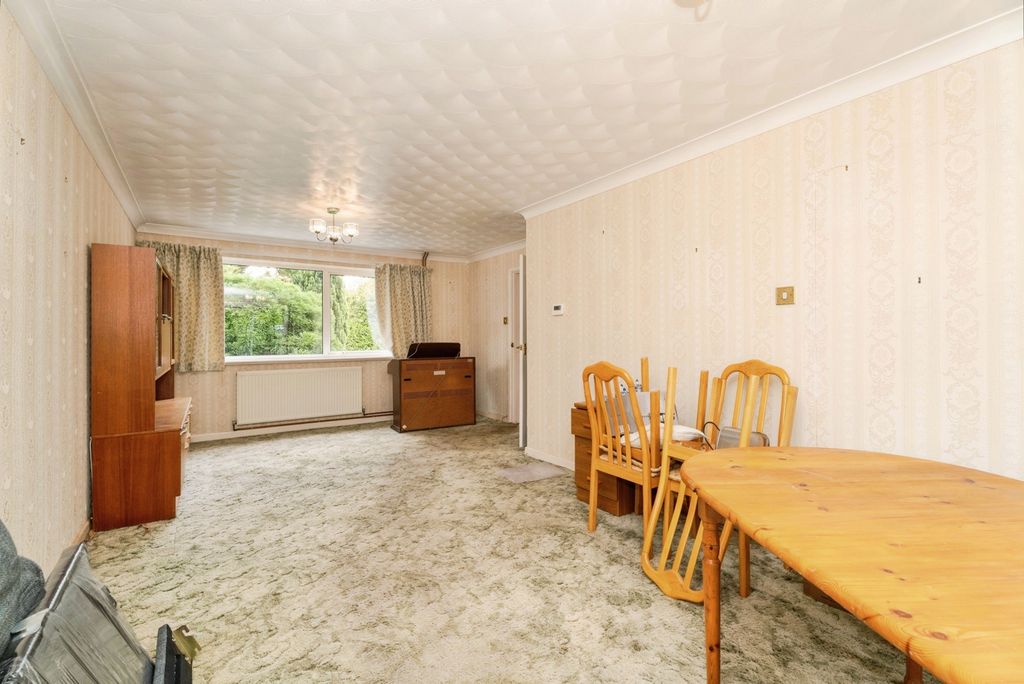 Property photo 2 of 19 Pbox-Img.Jpg