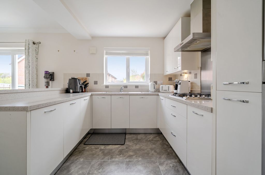 Property photo 3 of 23 1442562-14-69E112...