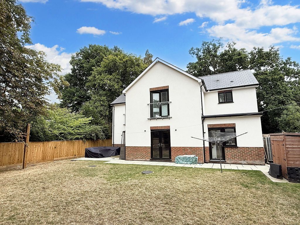Property photo 2 of 16