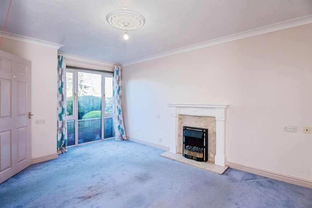Property photo 3 of 11
