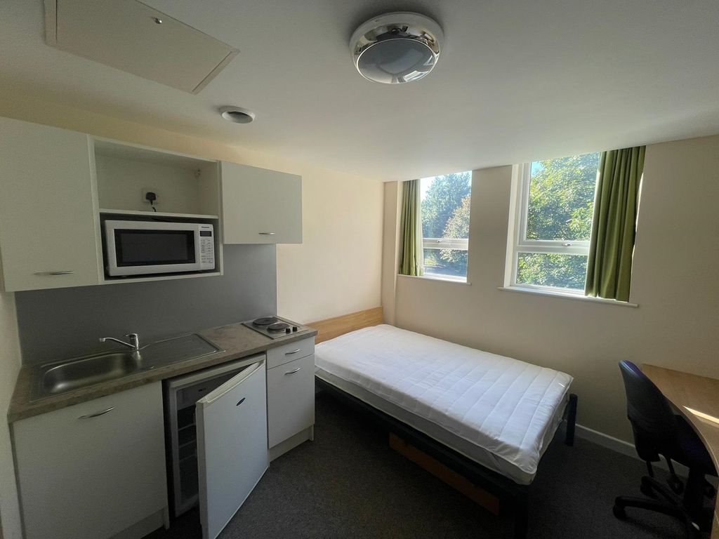 Property photo 1 of 4