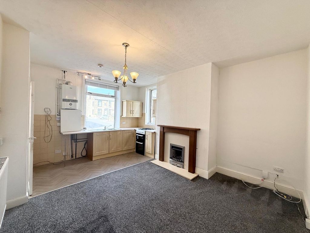 Property photo 3 of 7 Picture No. 08