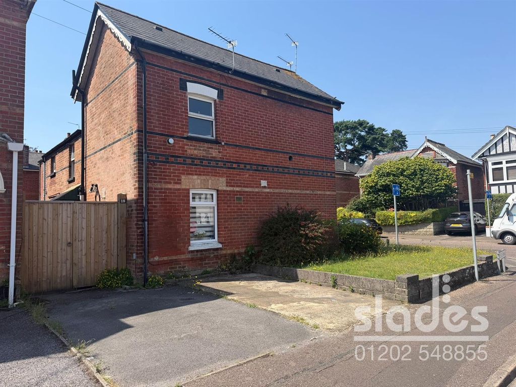 Property photo 1 of 9