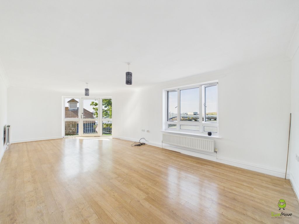 Property photo 2 of 11 Presented By Kevin At Ewemove Abbey Wood And Belve