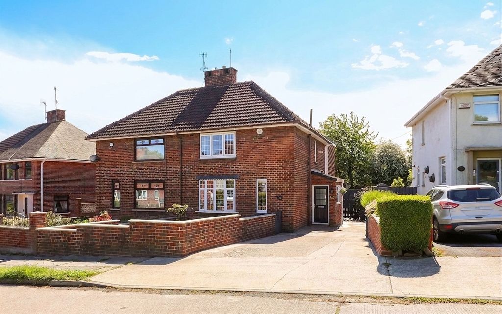 Property photo 1 of 25