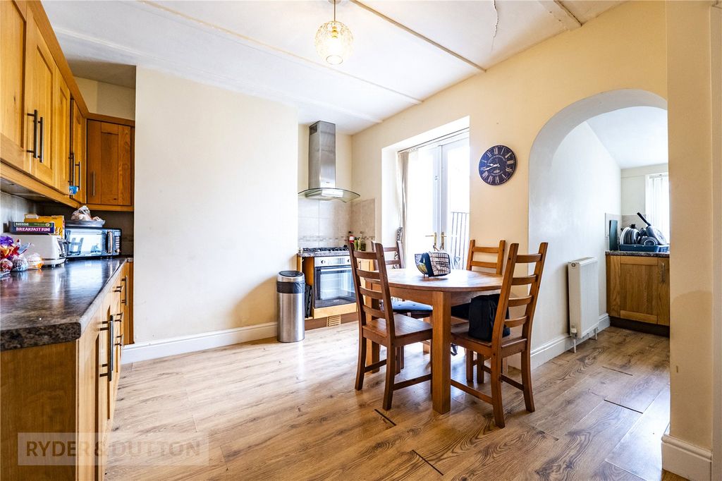 Property photo 2 of 15 Kitchen Diner