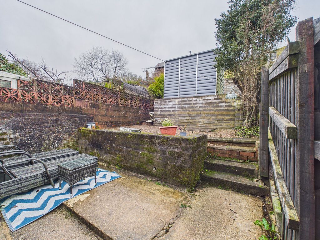 Property photo 3 of 24
