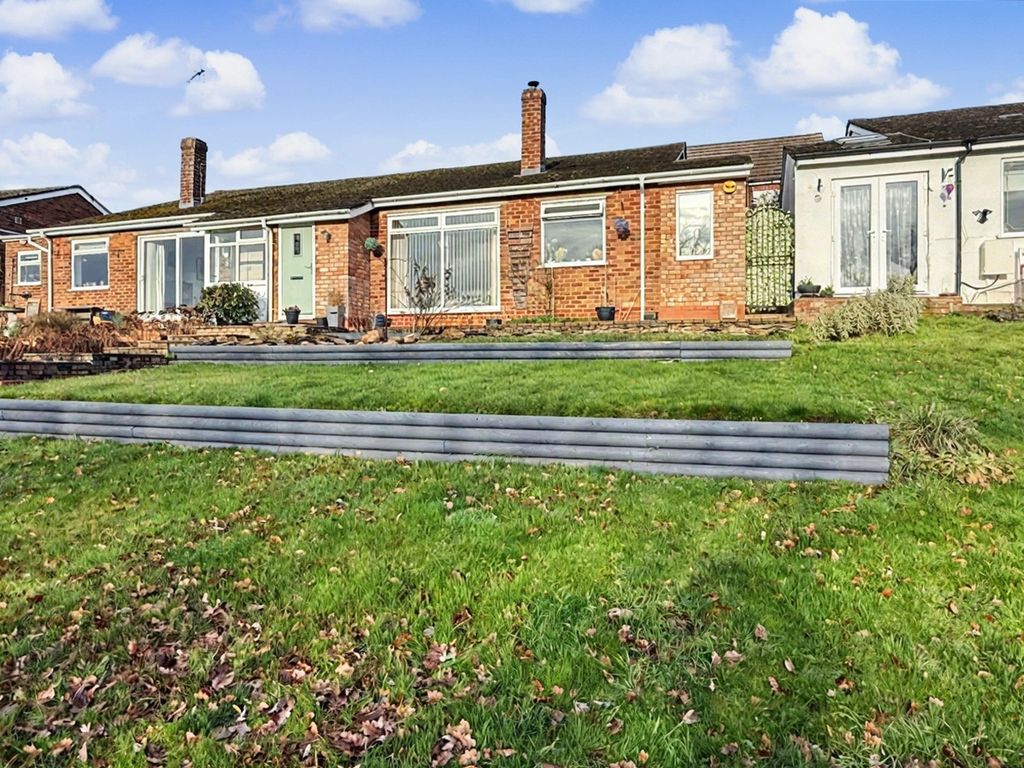 Property photo 1 of 32 4815541