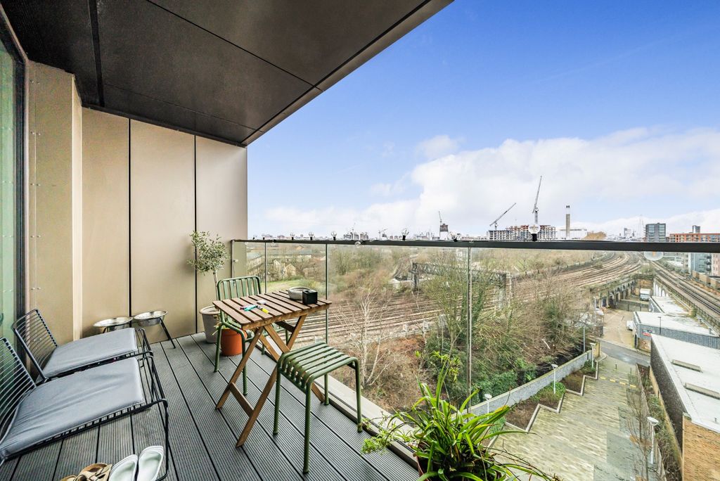 Property photo 2 of 15 2155165