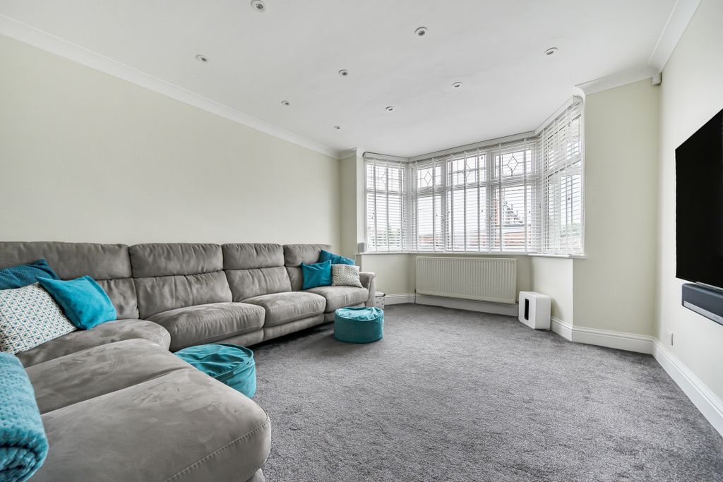 Property photo 3 of 20