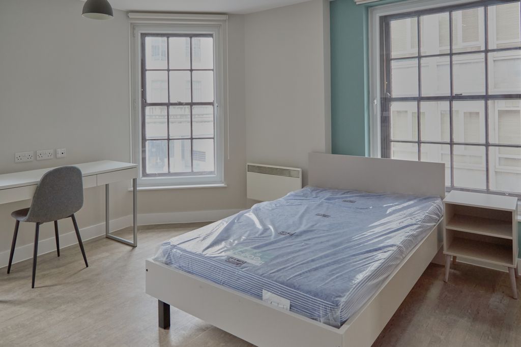 Property photo 1 of 3