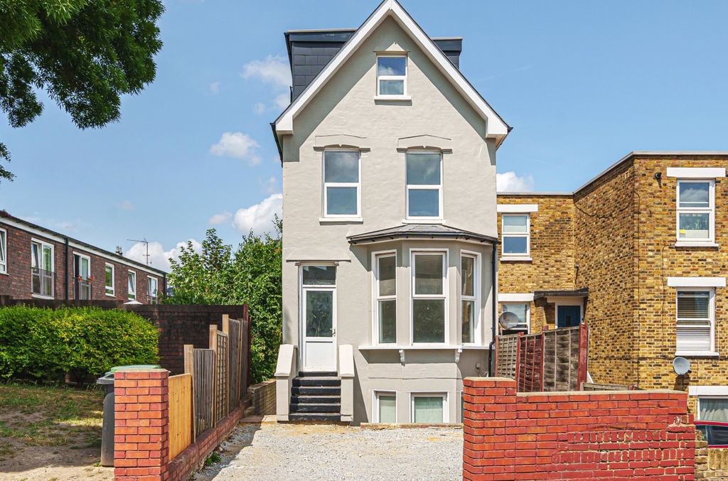 Property photo 1 of 14 993501 (1)c