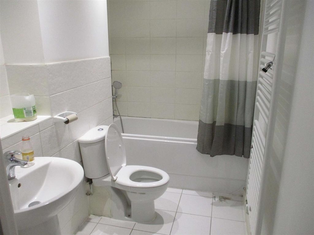 Property photo 3 of 4