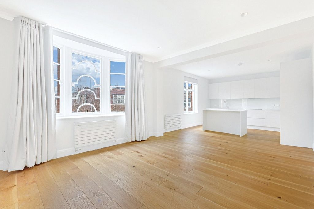 Property photo 1 of 27 Picture No. 08