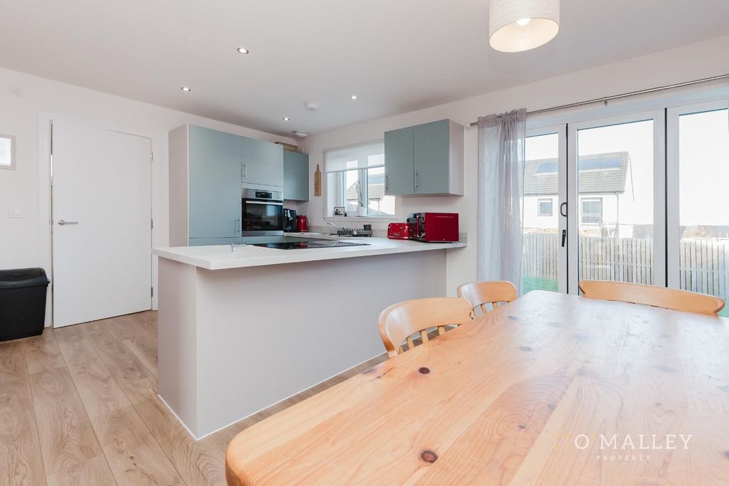 Property photo 3 of 19 Kitchen Diner