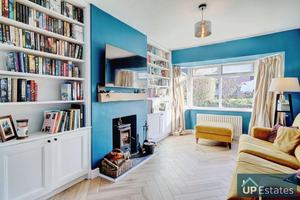 Property photo 2 of 17