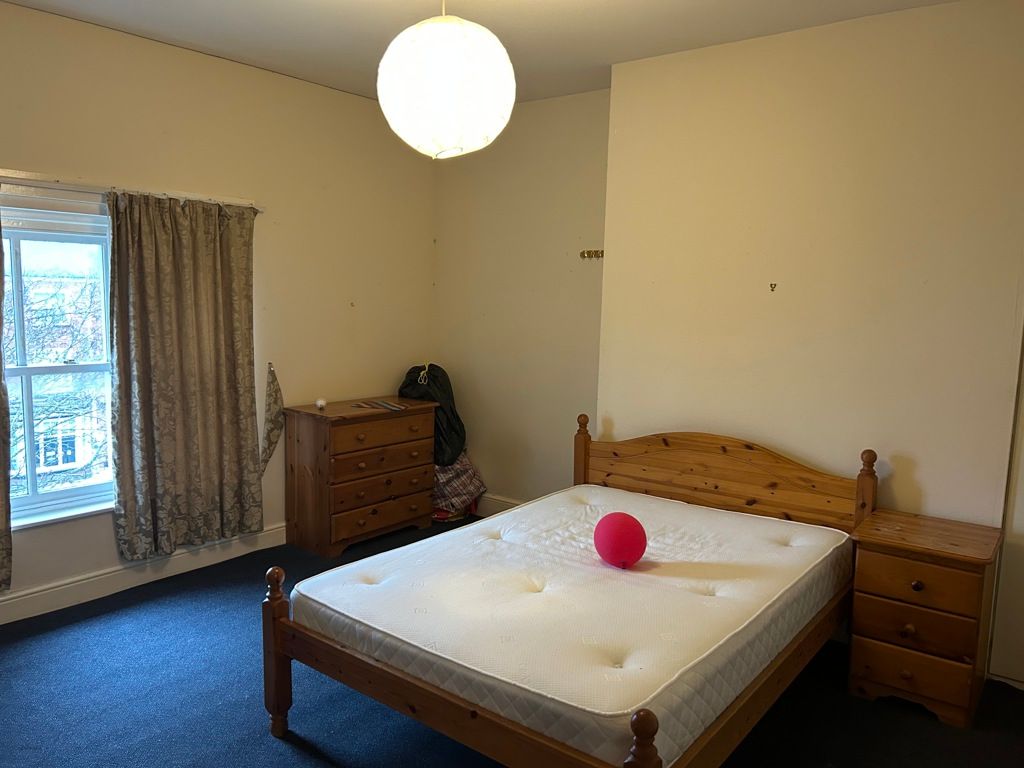 Property photo 3 of 5 Photo 4