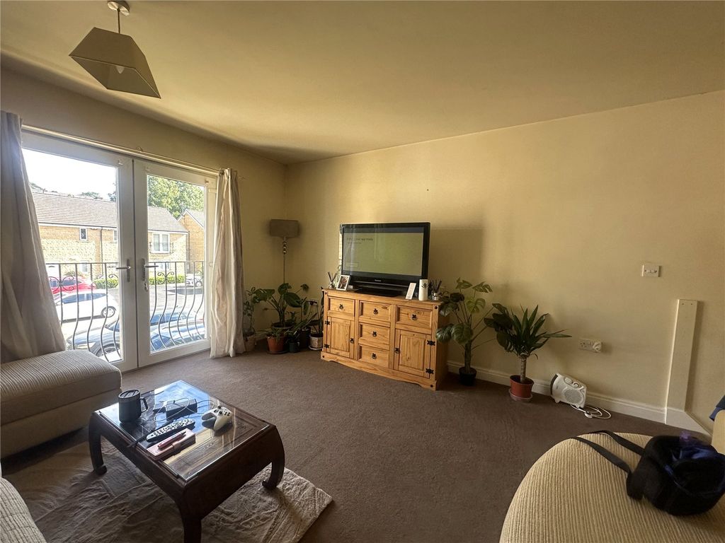 Property photo 2 of 11 Picture No. 01