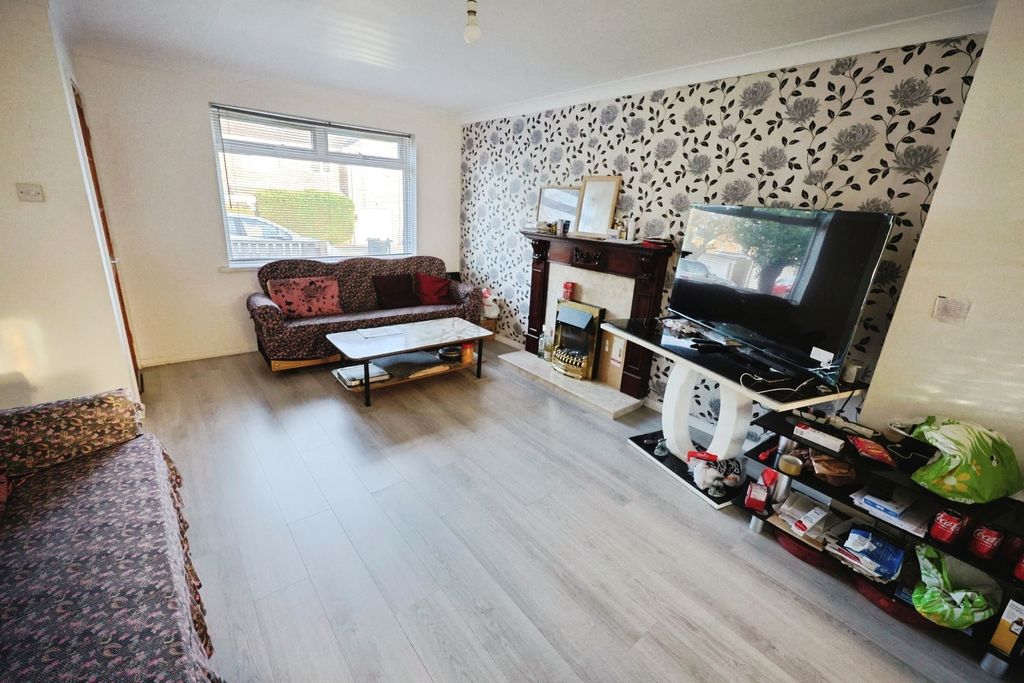 Property photo 2 of 13 Pbox-Img.Jpg