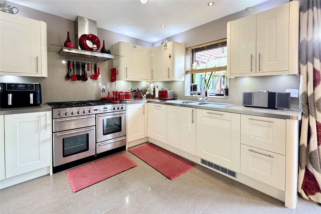 Property photo 3 of 24 Robinson Jackson