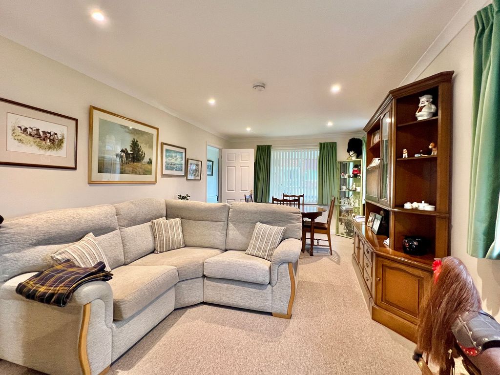 Property photo 2 of 25