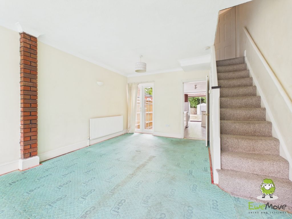 Property photo 3 of 22 Ewemove Estate Agents Basingstoke - Lower Brook St