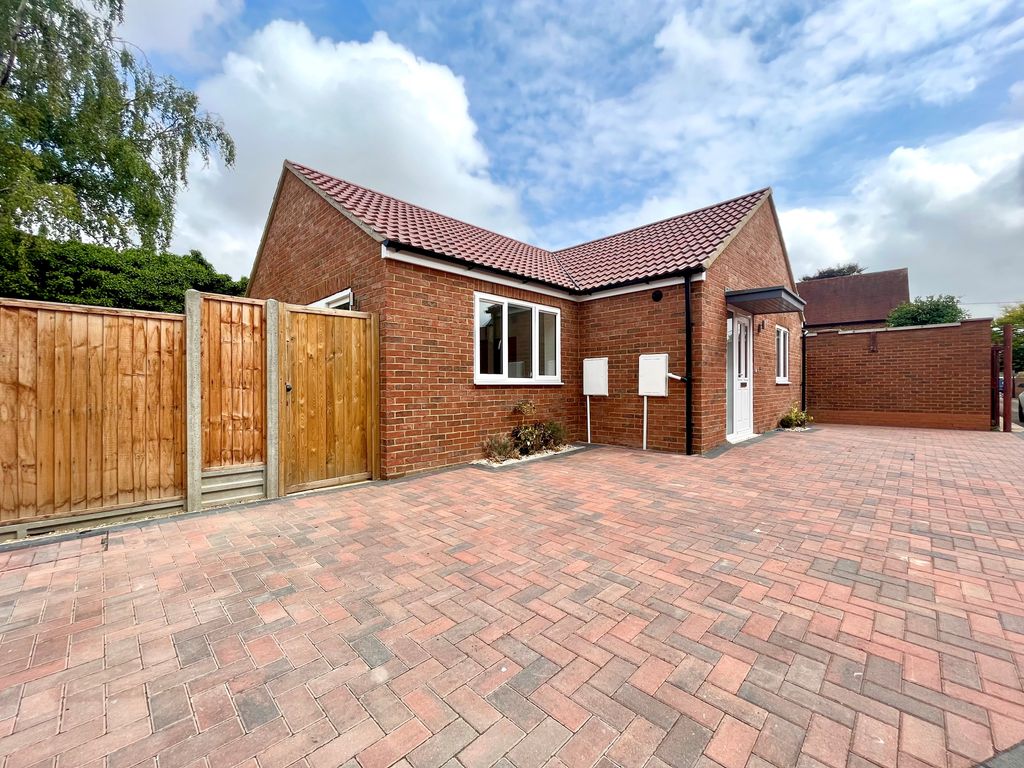 Property photo 2 of 16 Exterior