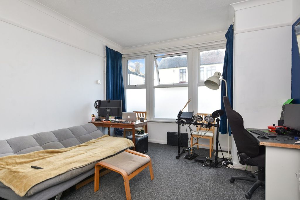 Property photo 3 of 10 Picture No. 17