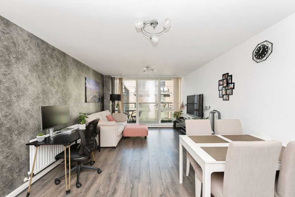 Property photo 3 of 20 Trico6Of27