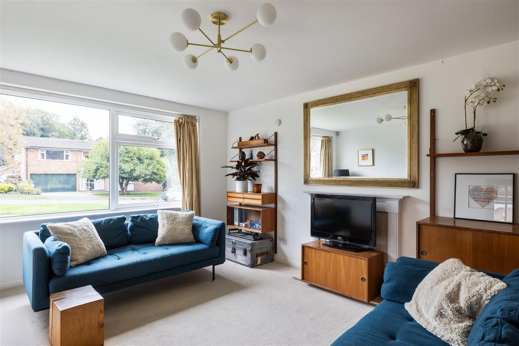 Property photo 3 of 26