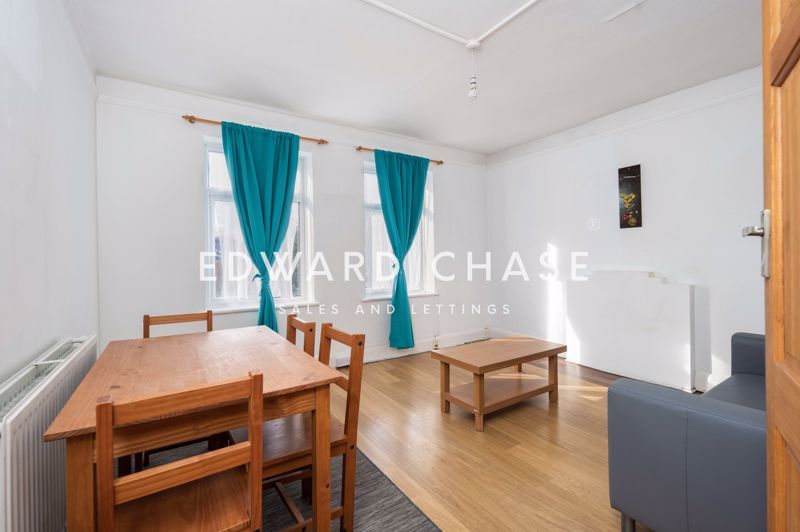 Property photo 2 of 16 Photo 5