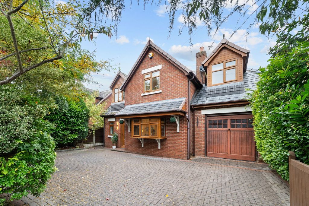 Property photo 1 of 39