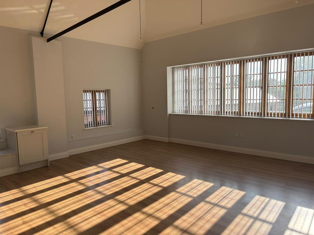 Property photo 3 of 8 3 (A).Jpg