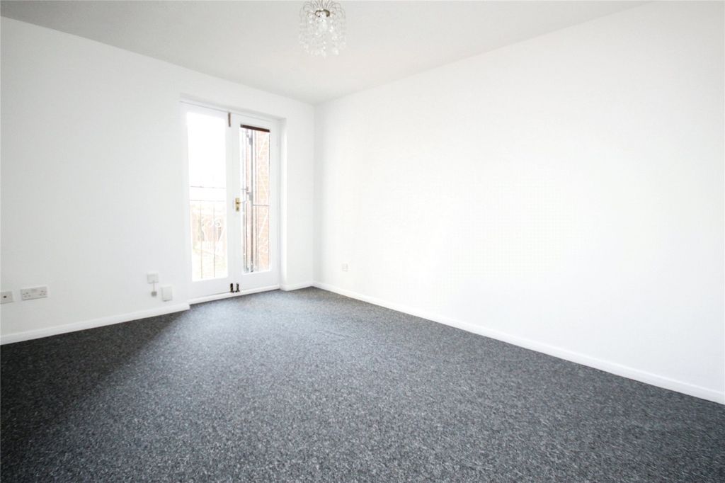 Property photo 3 of 7 Picture No. 02