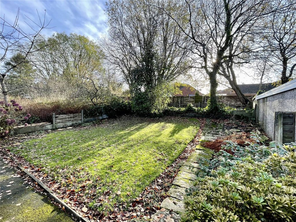 Property photo 2 of 14 Picture No. 13