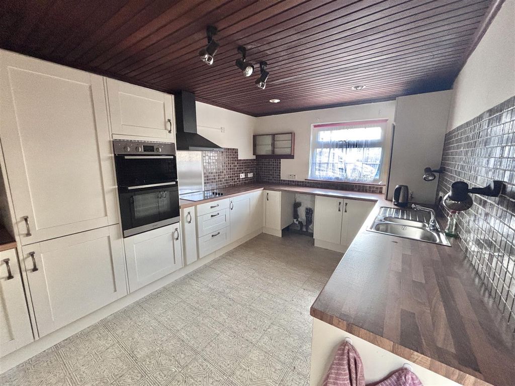 Property photo 2 of 19 Img_9545.Jpg