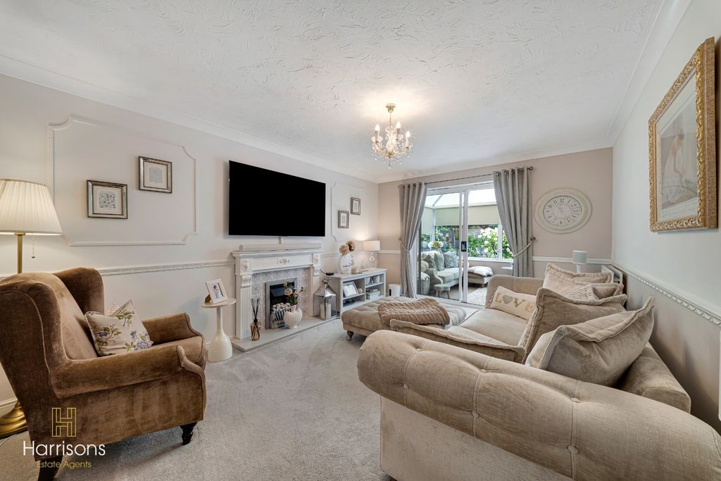 Property photo 2 of 33 5361933