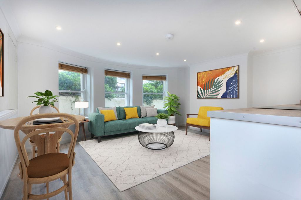 Property photo 3 of 12